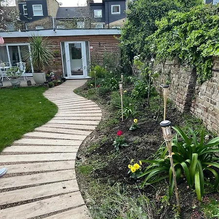 Beautiful Garden View Apartment London Exterior photo