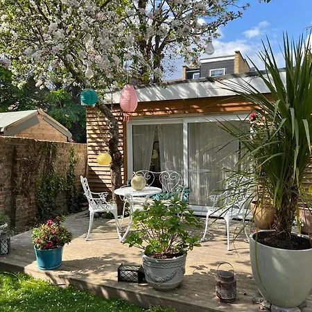 Beautiful Garden View Apartment London Exterior photo